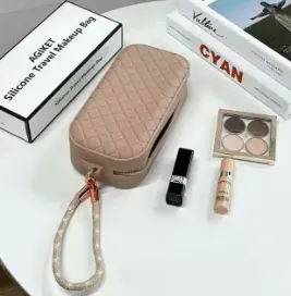 BOLSO PORTAMQUILLAJE 10443